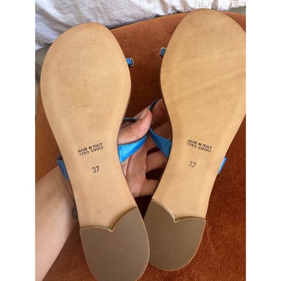 Giuseppe Zanotti Swarovski Crystal-Embellished Toe Ring Metallic Leather Sandals - Picture 8 of 9